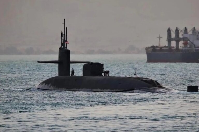 adim adim savasa abd nukleer denizalti ve savas gemileri gonderiyor 2rGsD5jO