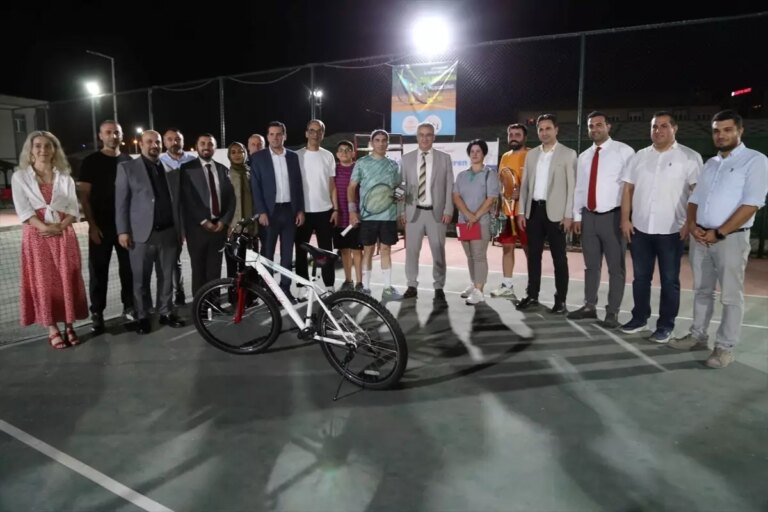 diyarbakirda saglikcilar tenis turnuvasi tamamlandi kGt7QEWT