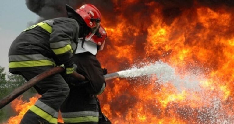 boya uretim tesislerindeki yangin ekipleri harekete gecirdi KLeZwqPa