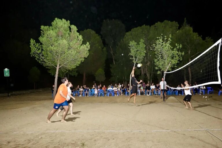 cinede sokak voleybolu turnuvasi basladi 8VGAr8Mt