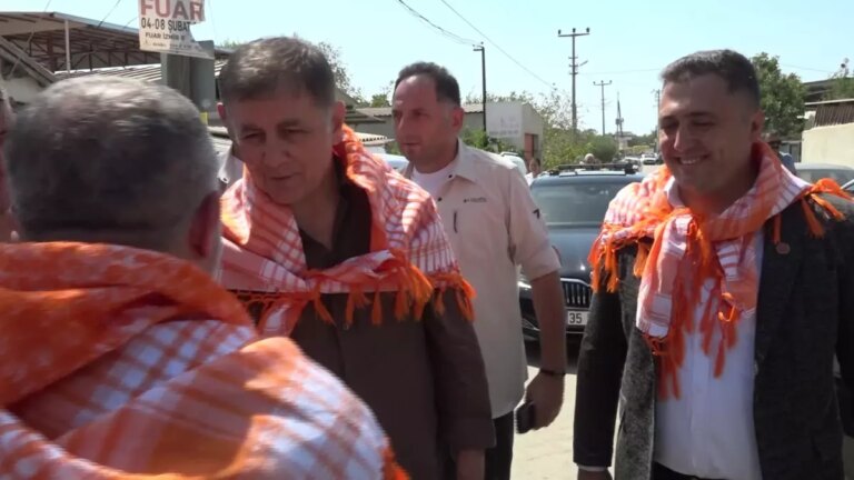 izmir buyuksehir belediye baskani cemil tugay bardacik senligine katildi zcQASxQp