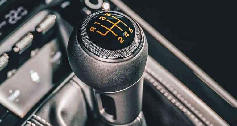 manuel vitesler tarih oluyor yeni araclarin yalnizca 17si manuel EnLVXSNn