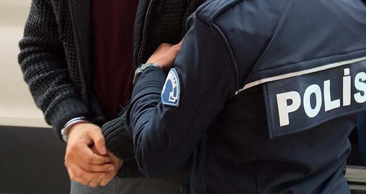 tekirdagda trafikte aracindan havaya ates acan surucu gozaltina alindi RuPb4AHM