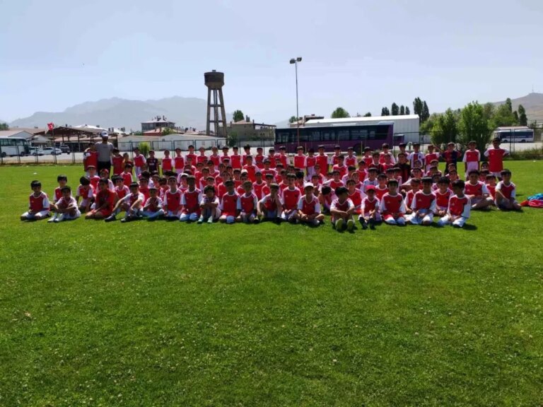 van buyuksehir belediyespordan vanspora altyapi destegi w1fJR9rk