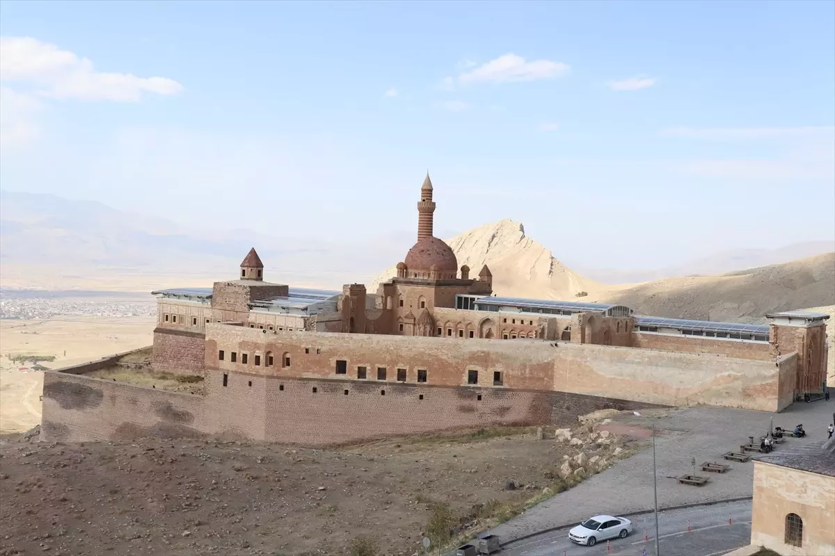 ishak pasa sarayinin unesco dunya mirasi listesi icin yonetim plani hazirlaniyor cQ7JX41d.jpg