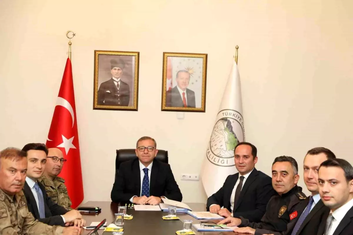 karsta il guvenlik ve asayis koordinasyon toplantisi gerceklestirildi ytYErwnR.jpg