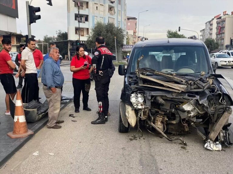 serikte trafik kazasi 1 yarali ve ceza yagmuru GKnQDklx.jpg