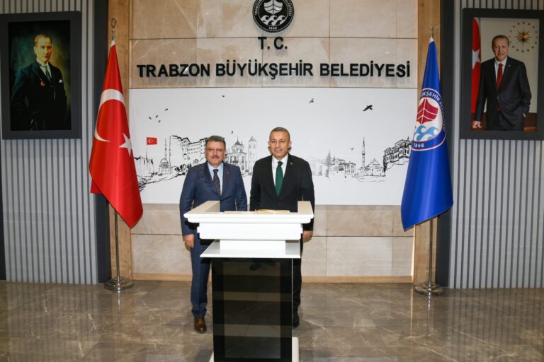 trabzon-valisi-sahinden-buyuksehire-ziyaret-p5KjchqG.jpeg