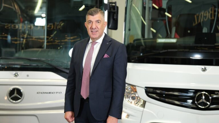 mercedes-benz-turk-otobus-pazarlama-ve-satis-direktoru-osman-n-aksoy-omniplus-on-sektorde-devrim-yaratiyor-ZWiQ7EJa.jpg