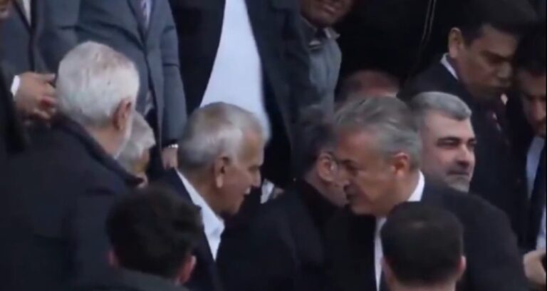 ahmet-turk-yerine-atanan-kayyumla-yan-yana-mac-izledi-Mjn15hwh