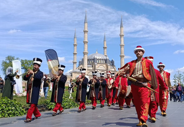 konstantiniyyeyi-yikan-deha-tarihe-yon-veren-sehir-LSmjwrl1
