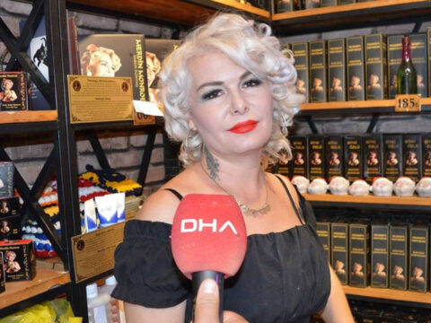 Mardinli marilyn monroe 15 temmuz paylasimlarindan tutuklandi gGzeVsAq